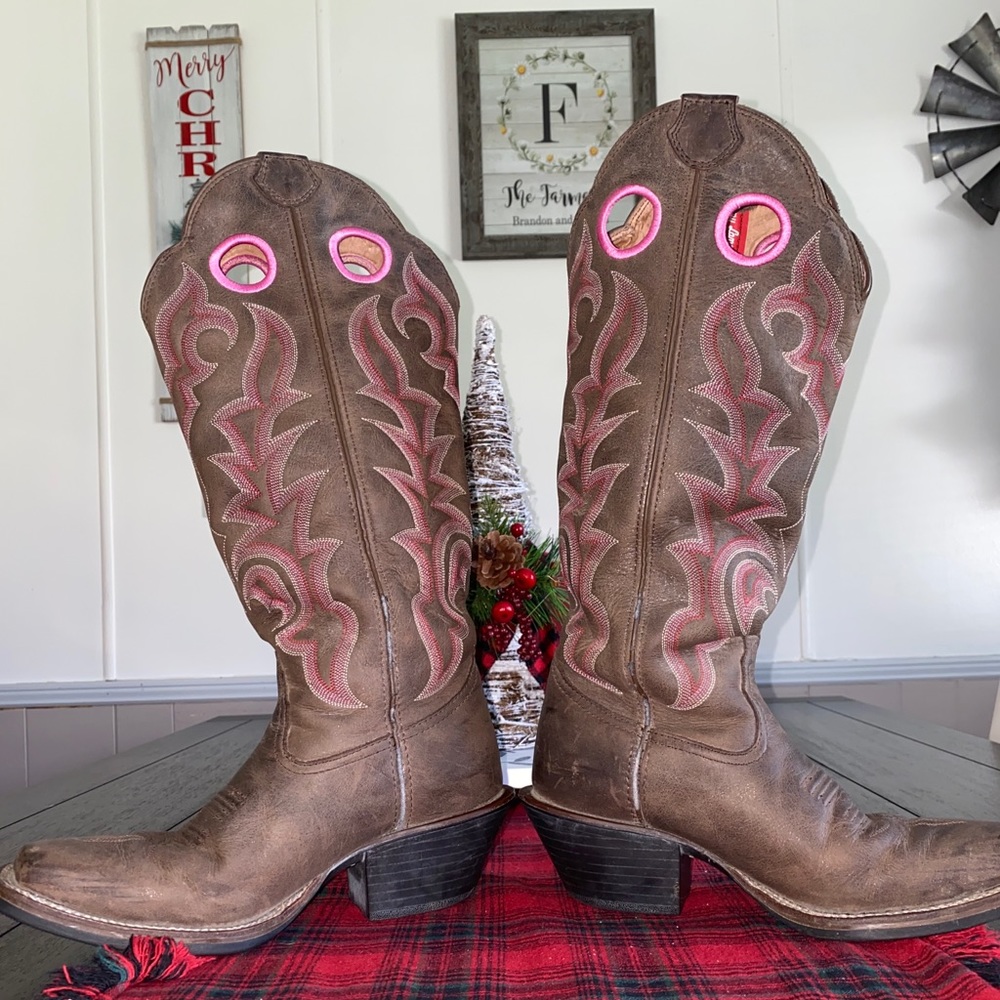 Women’s Tony Lama Boots
